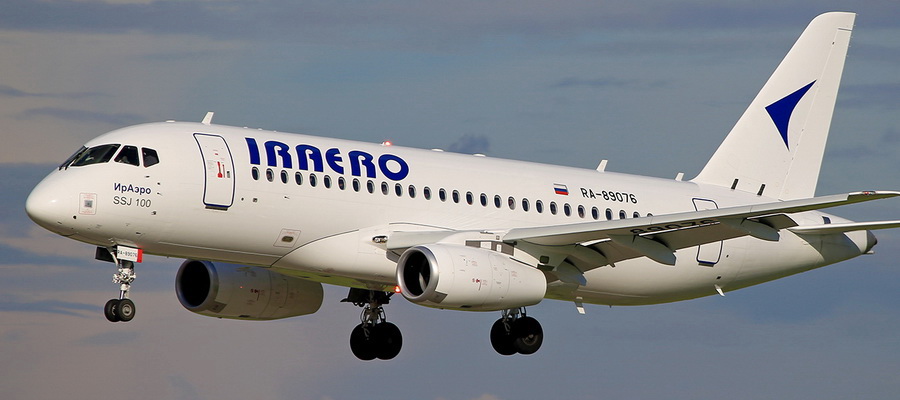 Самолет компании "ИрАэро" Superjet 100 не смог сесть с первого раза в аэропорту Читы